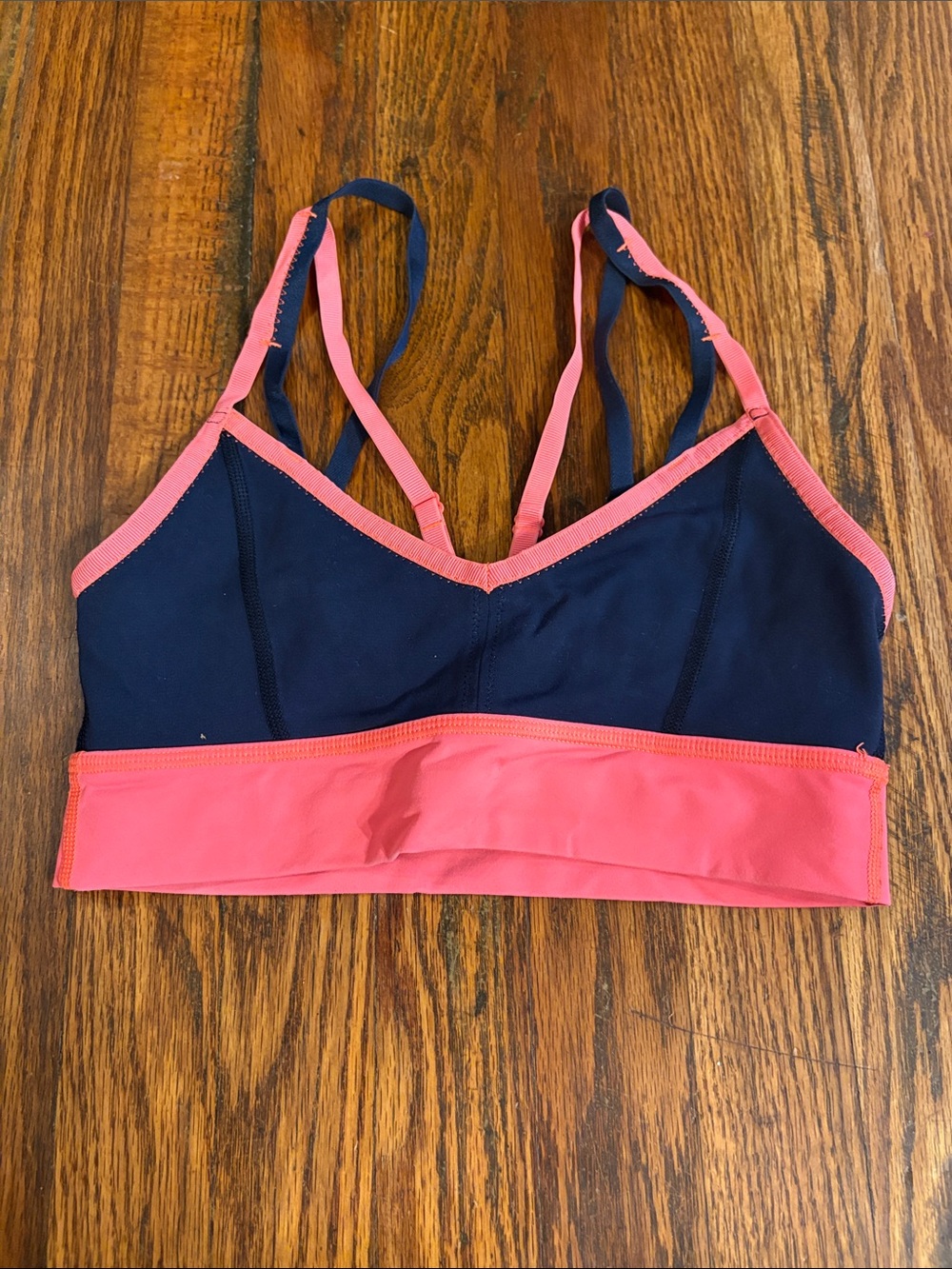 🎉Lululemon athletica Navy and Coral Strappy Sports Bra with Wide Coral Band